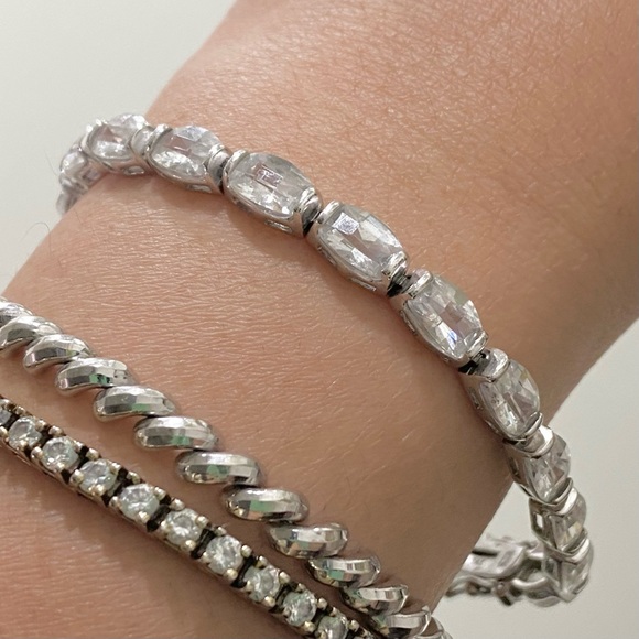 Vintage FAS 925 Stamped Sterling Silver CZ Cubic Zirconia Tennis Bracelet - Picture 4 of 16